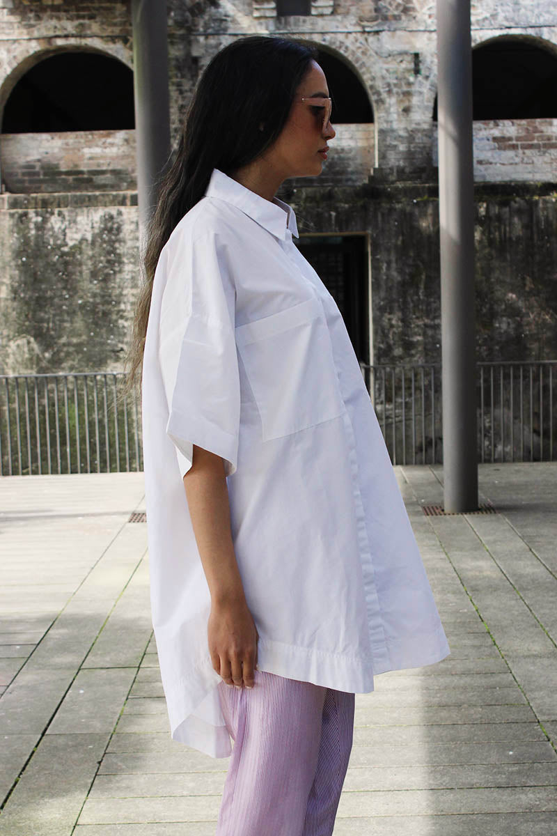 White button down unisex shirt for oversize and plus size